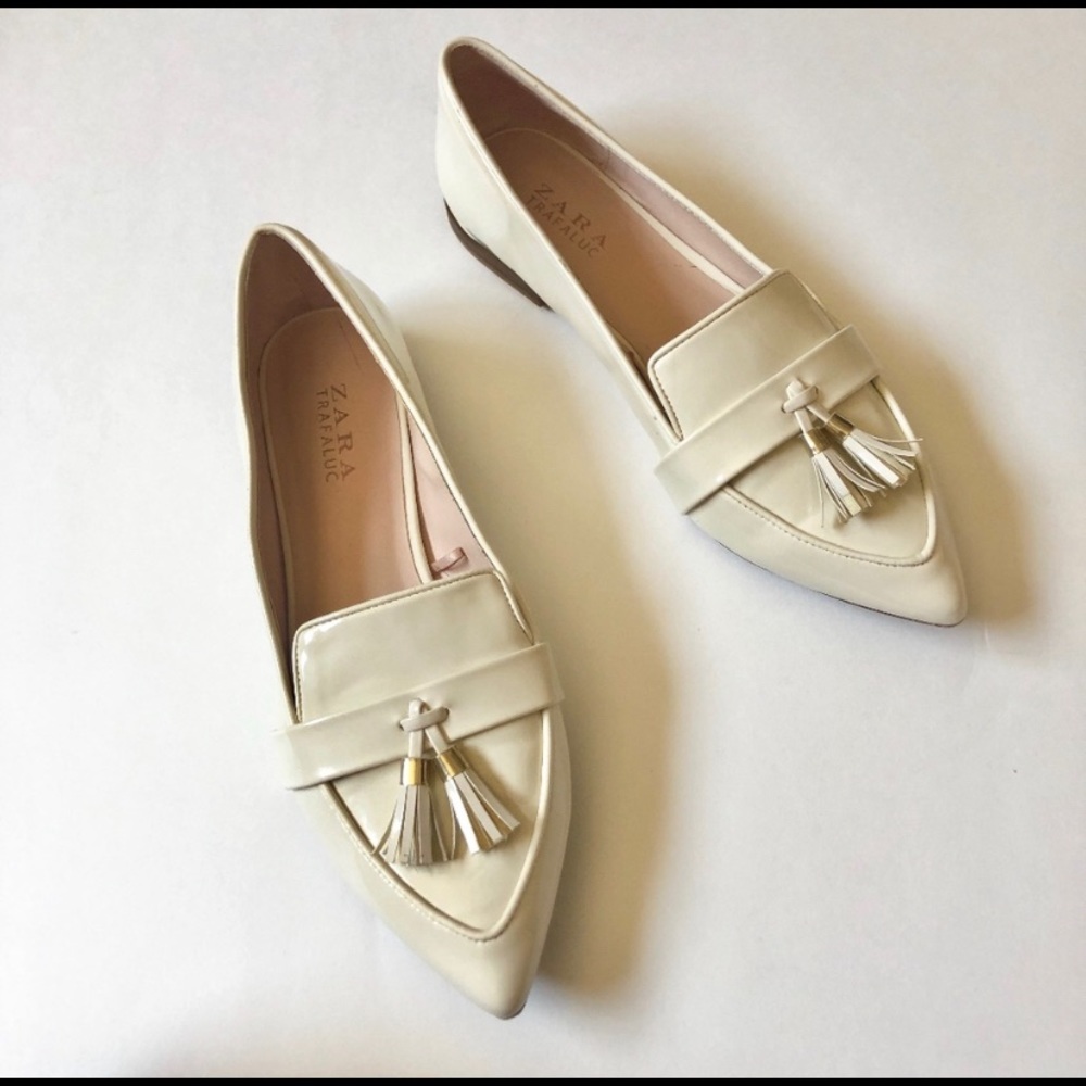 Zara Ivory and Gold Patent Leather Tassel Loafers